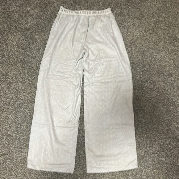 Hollister Pajama Pants - Picture 2 of 4